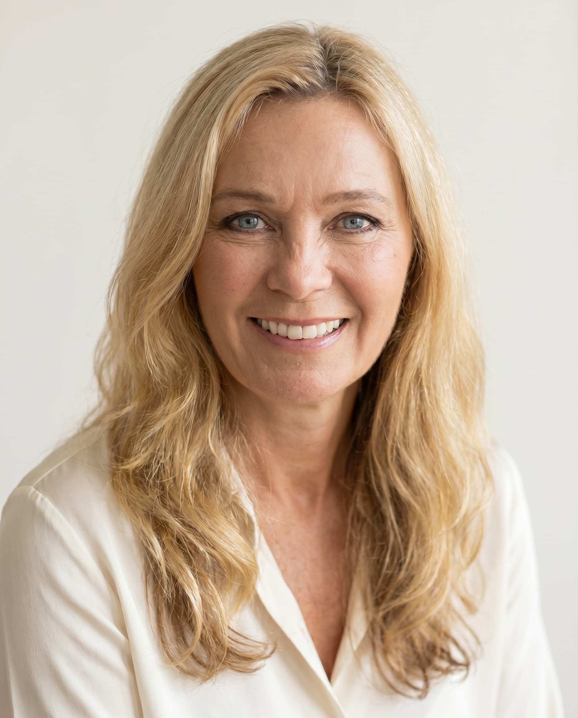 Portrait press headshot of Annette Rosencreutz